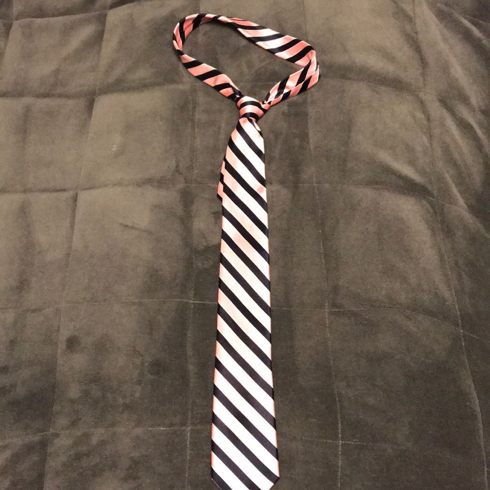 Izod Tie